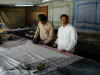 in-pow-jai-carpet-factory-block-painting-600.jpg (96203 bytes)
